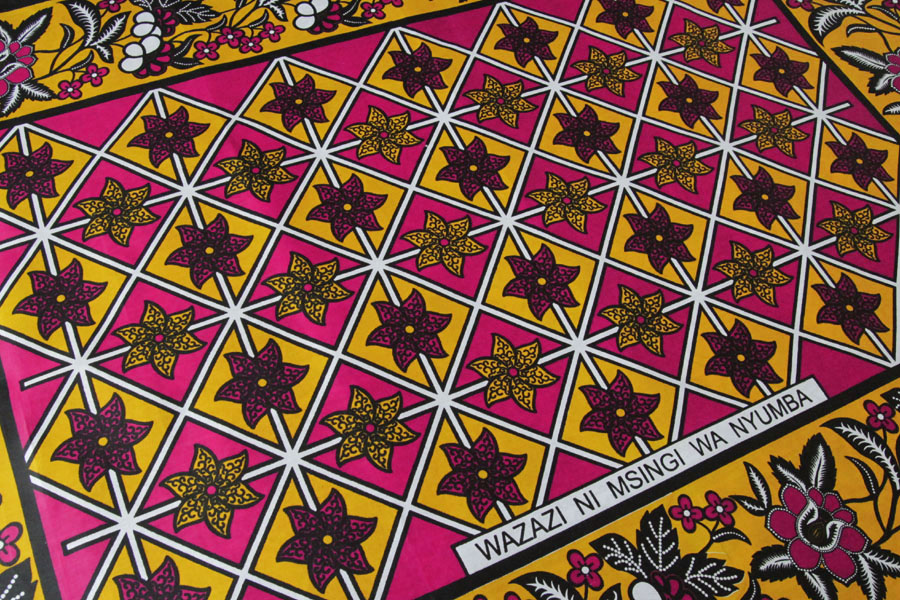 アフリカ布_レッド